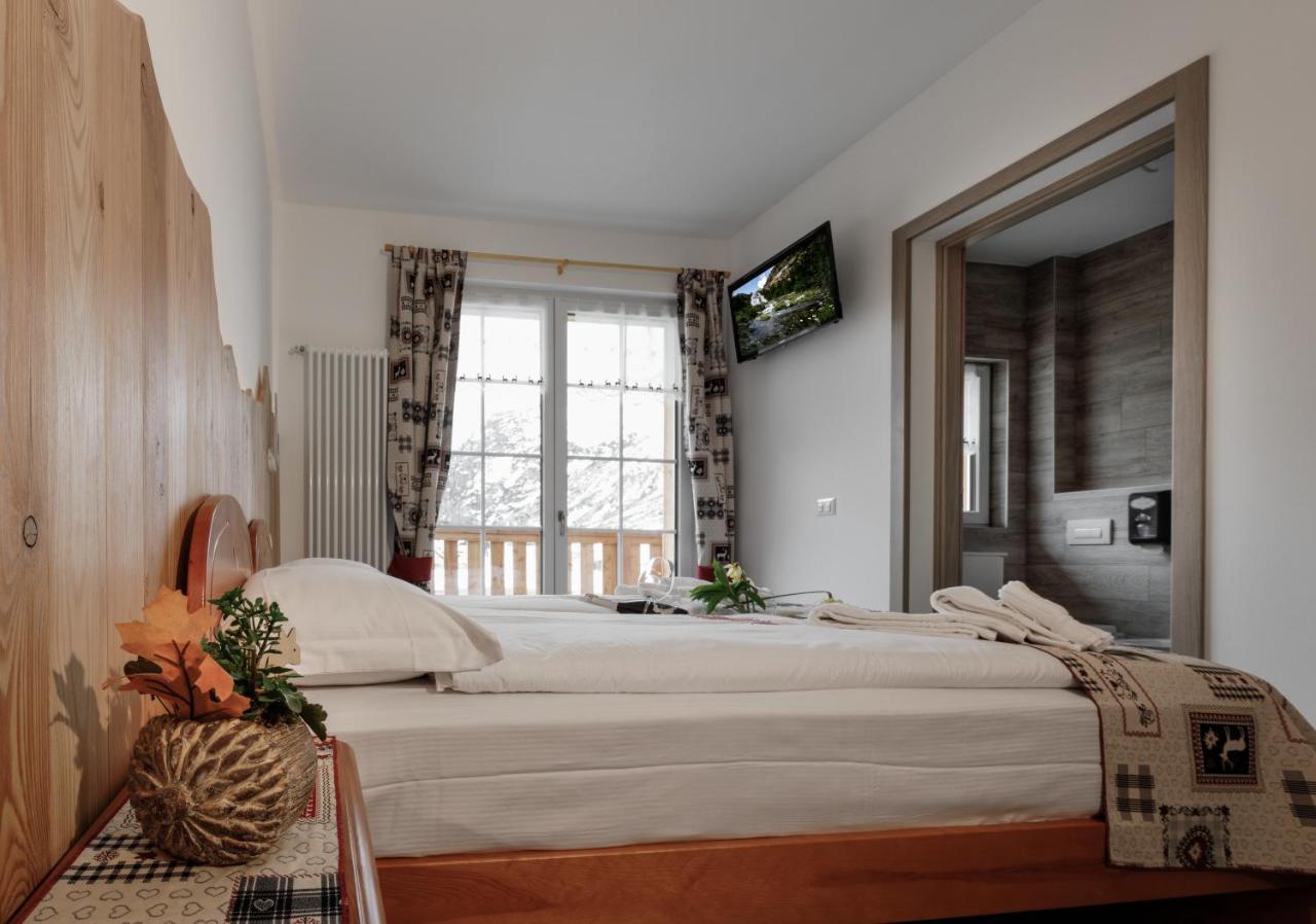 Albergo Ristorante Le Alpi La Frua 外观 照片